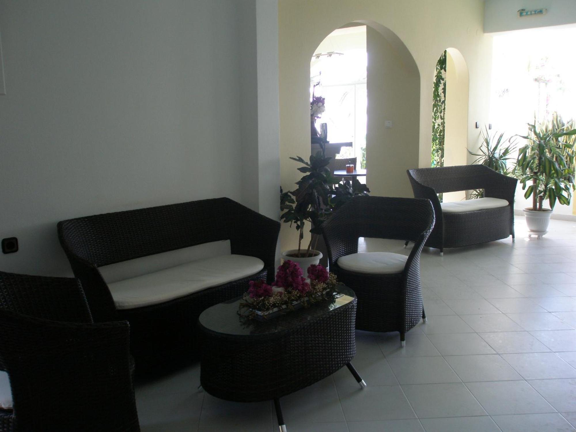 Haris Hotel Apartments And Suites Παραλία Βράχου Εξωτερικό φωτογραφία